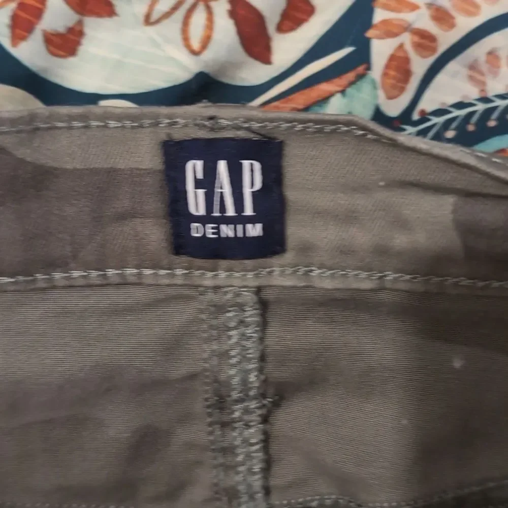 Gap Denim True Skinny Camo Jeans Womens 12/31 Olive‎ Green Camouflage Raw Hem